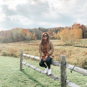 Meet your Posher, Karissa